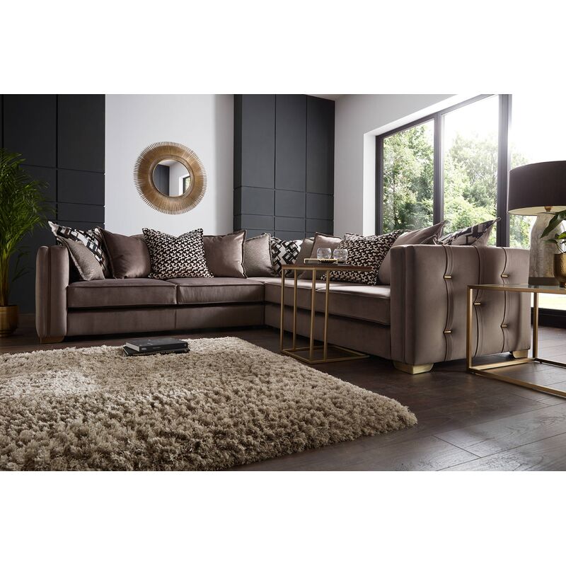 Chima - Couch