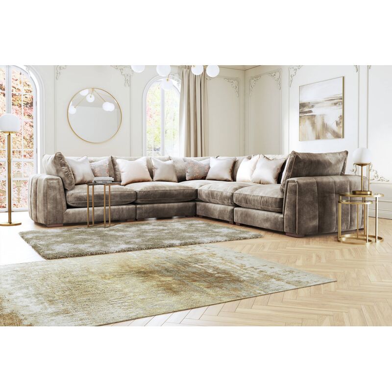 Takiyah - Couch